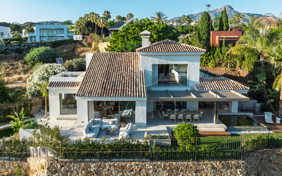Villa for sale in Nueva Andalucia, Marbella