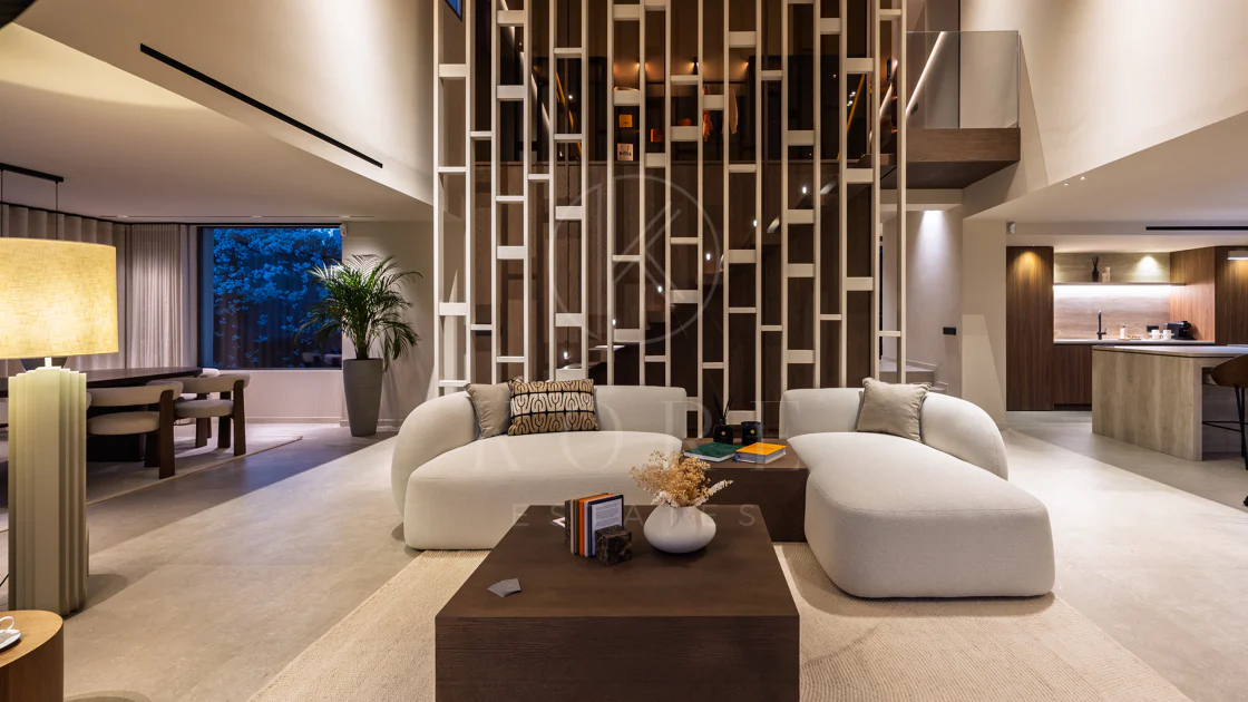 Villa for sale in Nueva Andalucia, Marbella