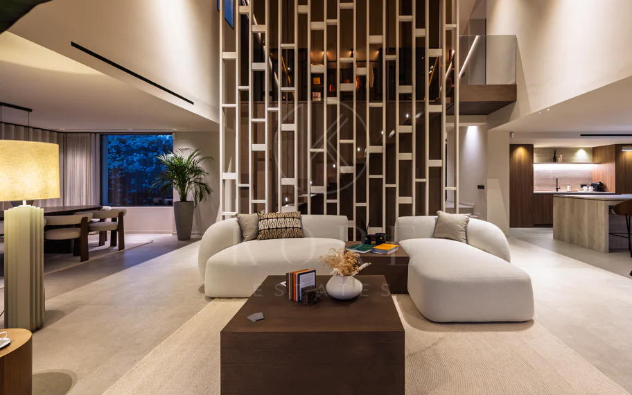 Villa en venta en Nueva Andalucia, Marbella
