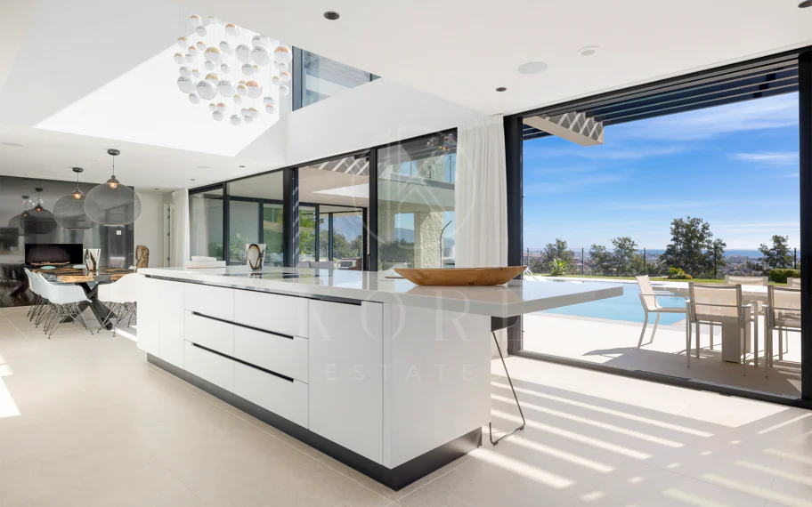 Villa en venta en Benahavis