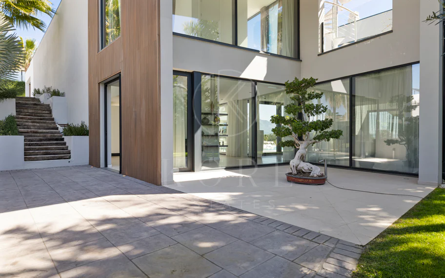 Villa en venta en Benahavis