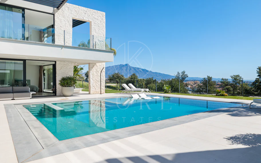 Villa en venta en Benahavis