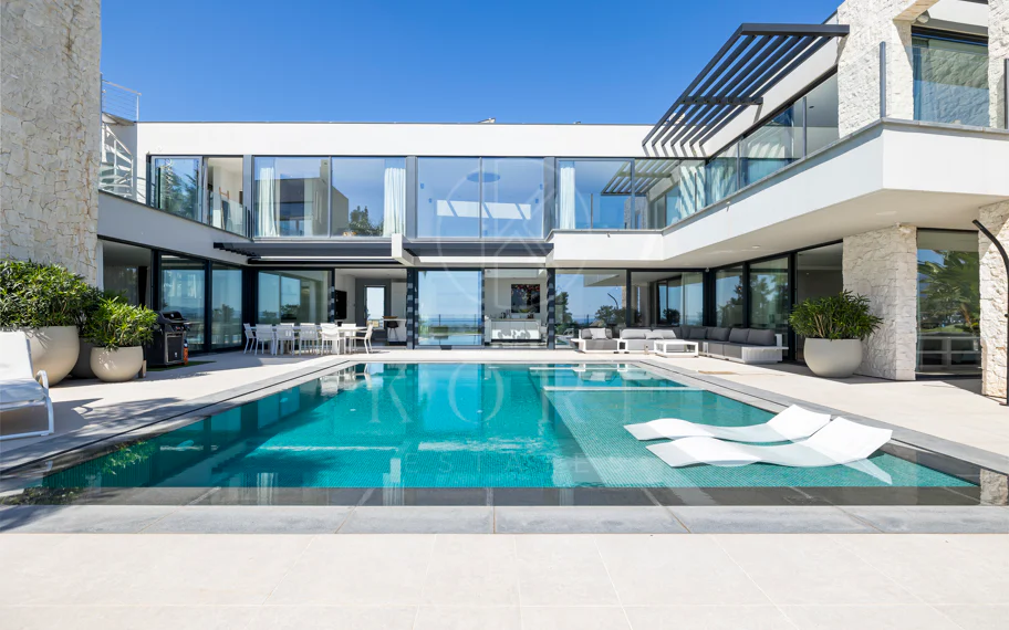Villa en venta en Benahavis