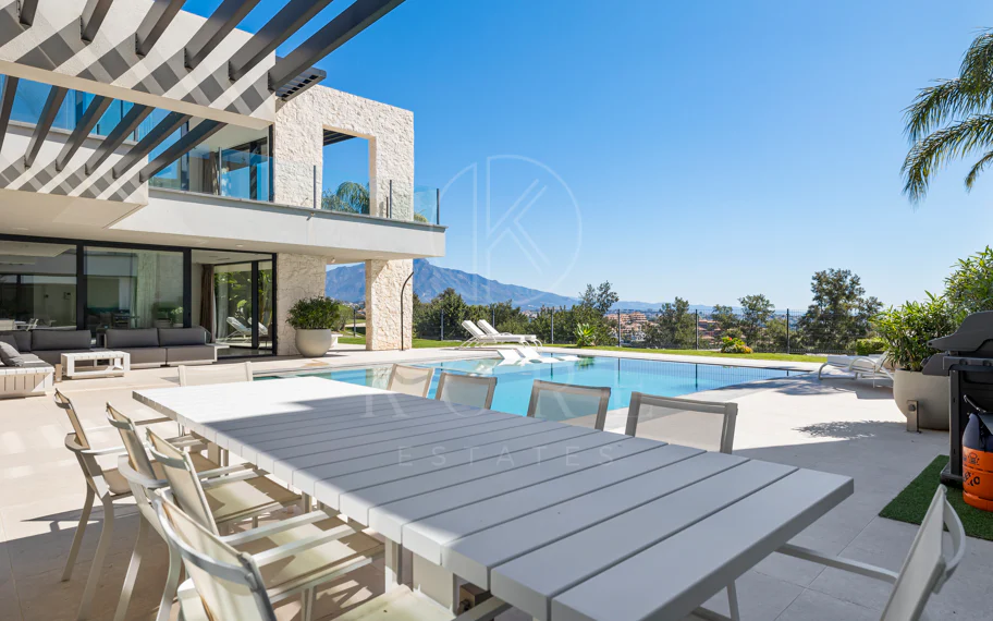 Villa en venta en Benahavis