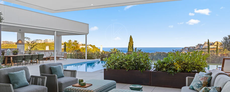 Newly built spacious modern villa in Majestic, Casares