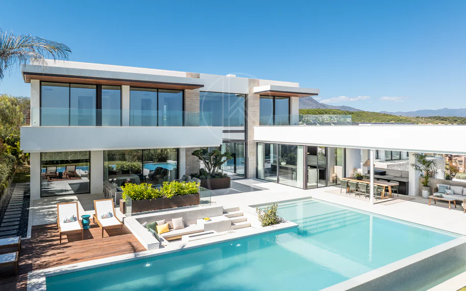 Villa moderna espaciosa de nueva construcción en Majestic, Casares