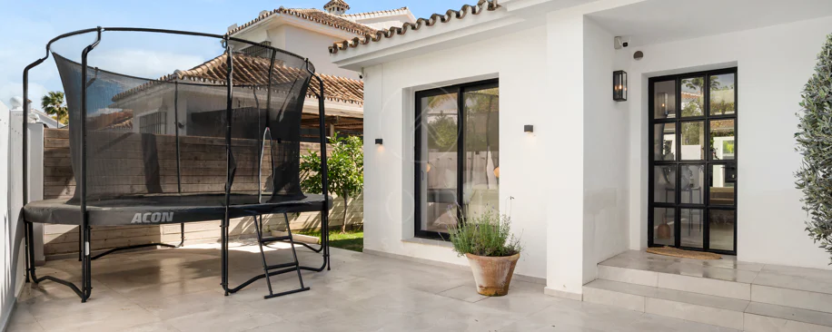 Modern Luxury Villa in Parcelas Del Golf