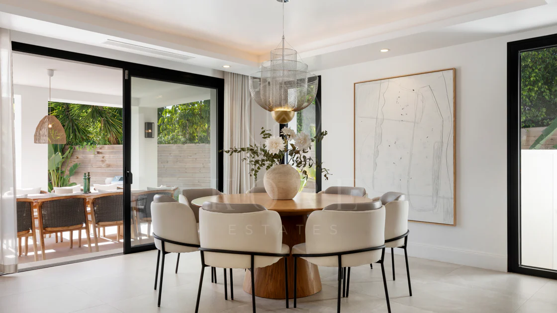 Modern Luxury Villa in Parcelas Del Golf