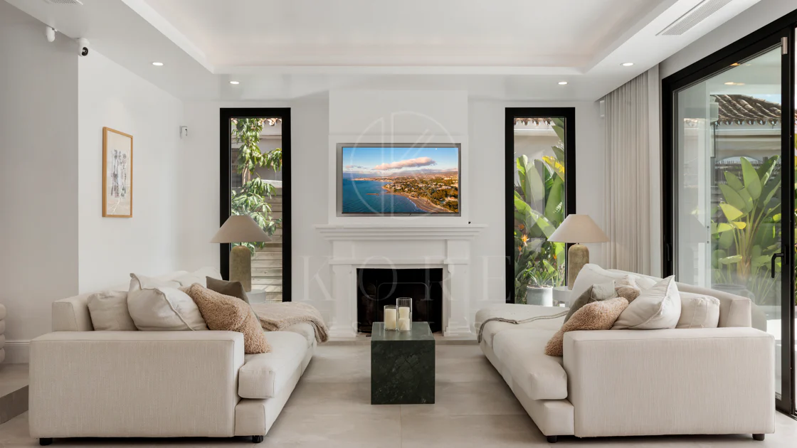 Modern Luxury Villa in Parcelas Del Golf