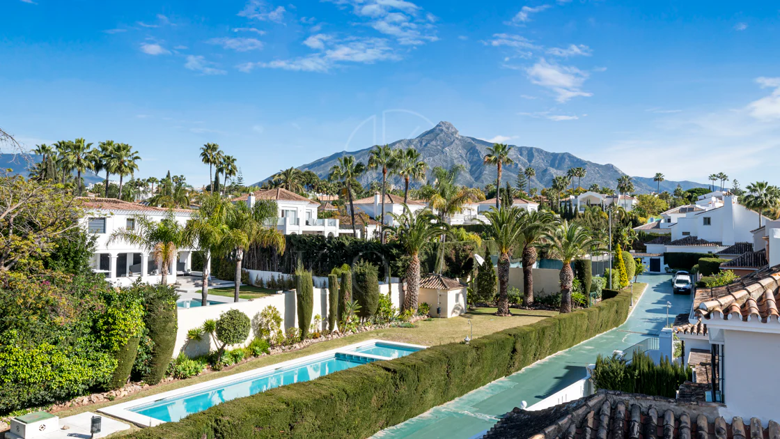 Modern Luxury Villa in Parcelas Del Golf