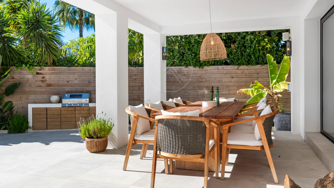 Modern Luxury Villa in Parcelas Del Golf