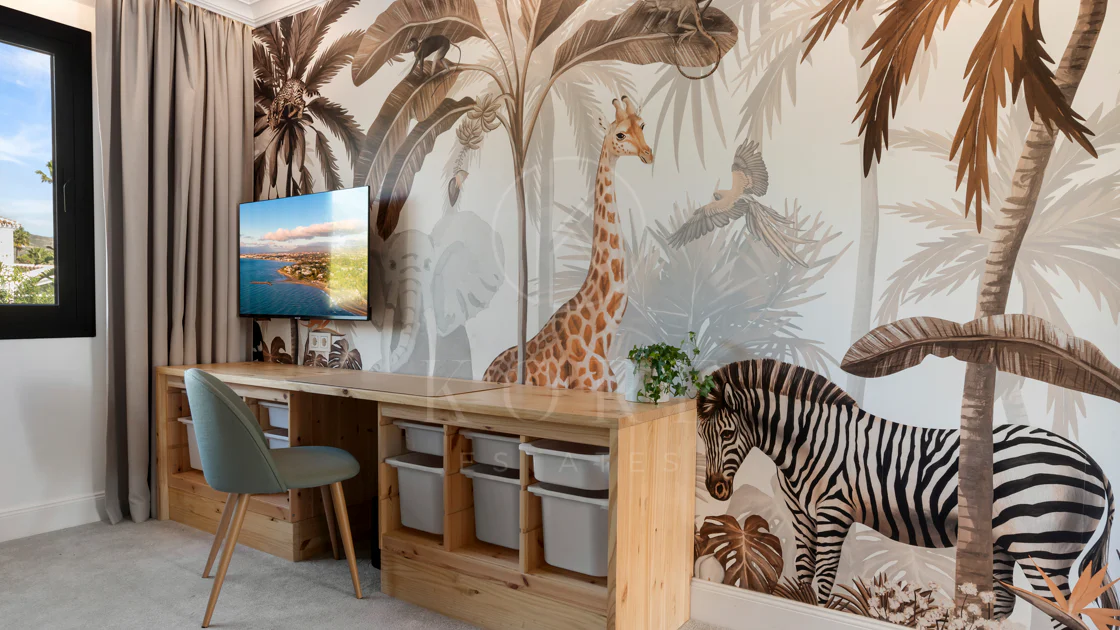 Modern Luxury Villa in Parcelas Del Golf