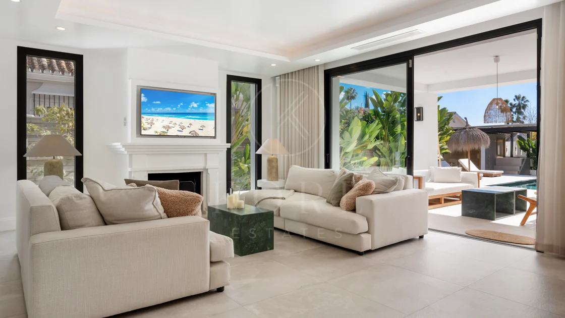 Modern Luxury Villa in Parcelas Del Golf