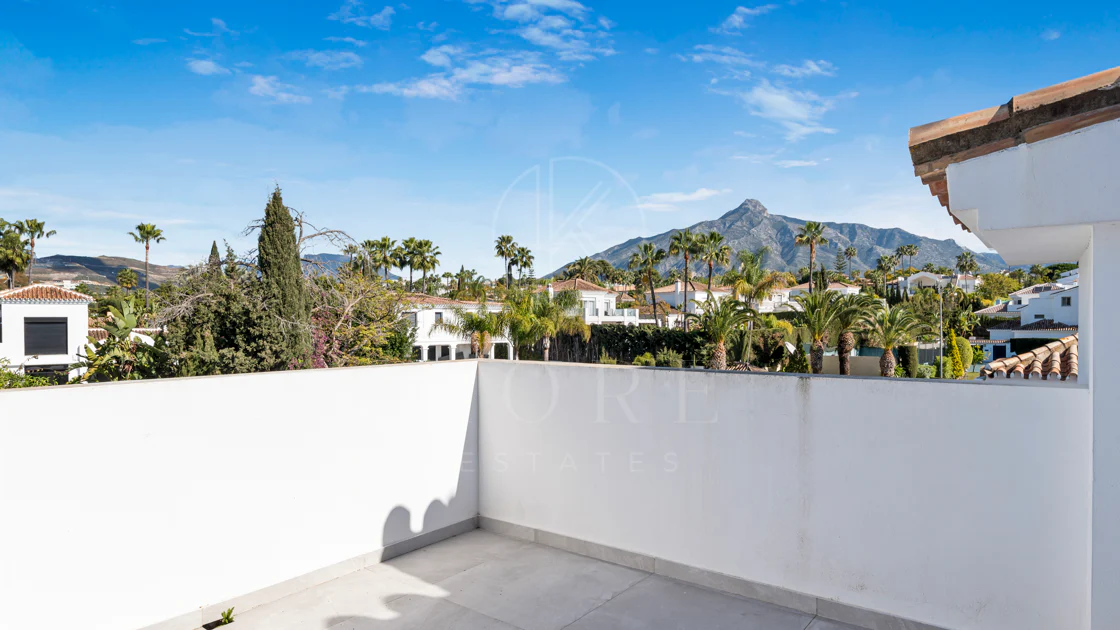Modern Luxury Villa in Parcelas Del Golf