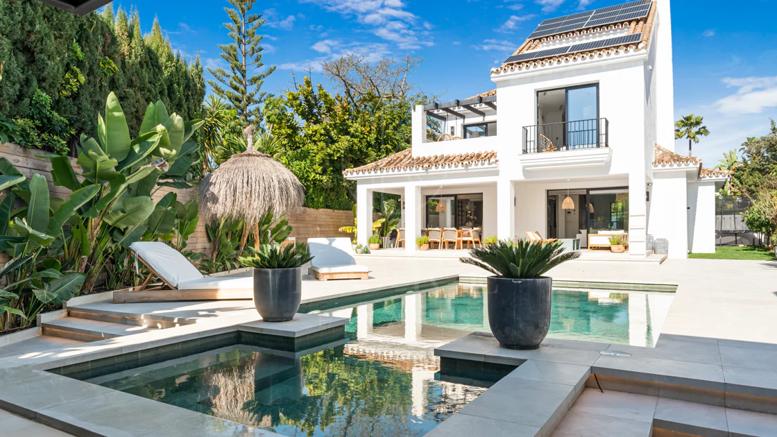 Modern Luxury Villa in Parcelas Del Golf
