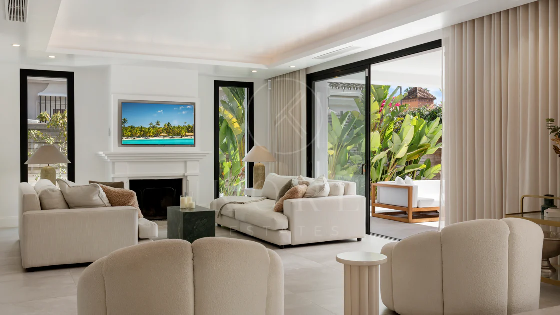 Modern Luxury Villa in Parcelas Del Golf
