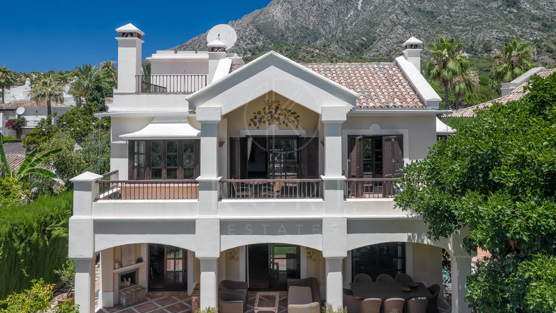 Villa for sale in Sierra Blanca, Marbella Golden Mile