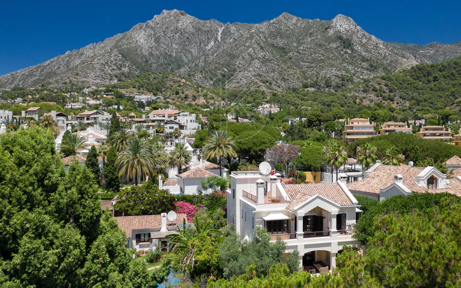 Villa en venta en Sierra Blanca, Marbella Golden Mile