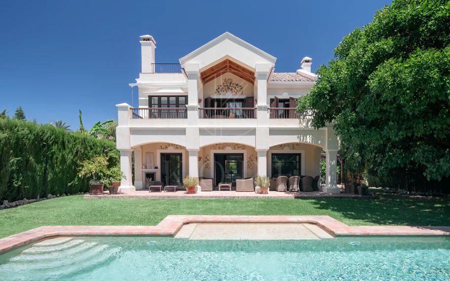 Villa en venta en Sierra Blanca, Marbella Golden Mile
