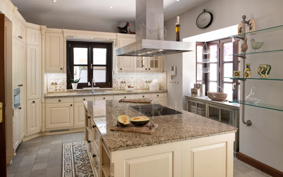 Villa en venta en Sierra Blanca, Marbella Golden Mile