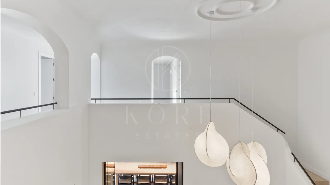 Contemporary Elegance Steps from the Sea in Guadalmina Casasola, Marbella