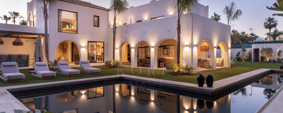 Contemporary Elegance Steps from the Sea in Guadalmina Casasola, Marbella