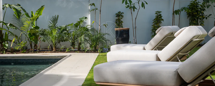 Contemporary Elegance Steps from the Sea in Guadalmina Casasola, Marbella