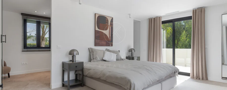 Contemporary Elegance Steps from the Sea in Guadalmina Casasola, Marbella