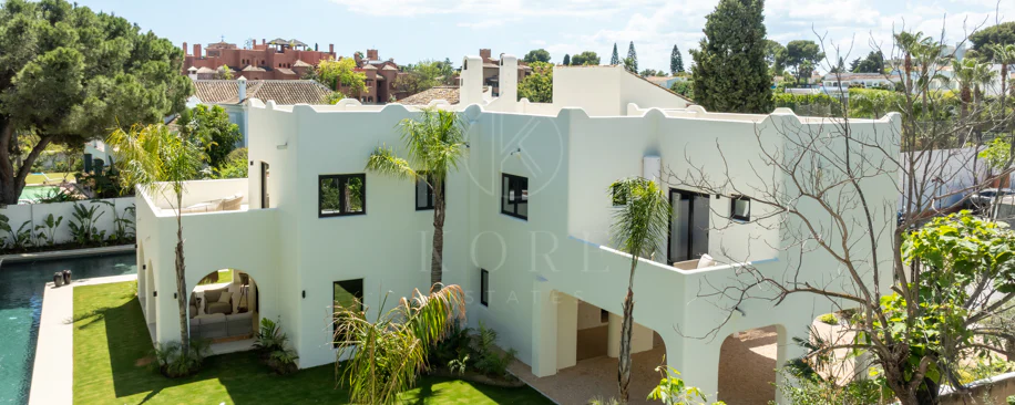 Contemporary Elegance Steps from the Sea in Guadalmina Casasola, Marbella