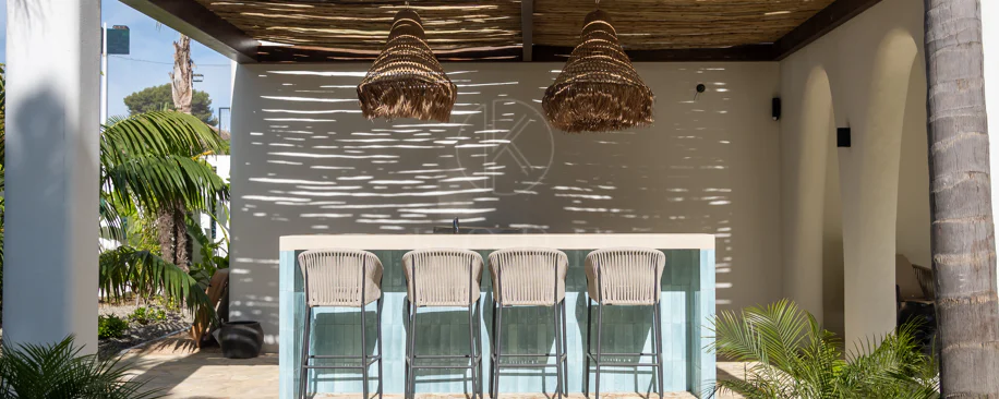 Contemporary Elegance Steps from the Sea in Guadalmina Casasola, Marbella