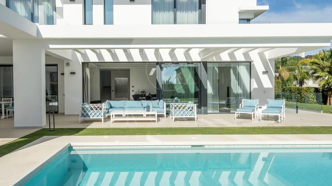 FLAMINGOS 26, VILĂ CONTEMPORANĂ ÎN LOS FLAMINGOS, BENAHAVIS