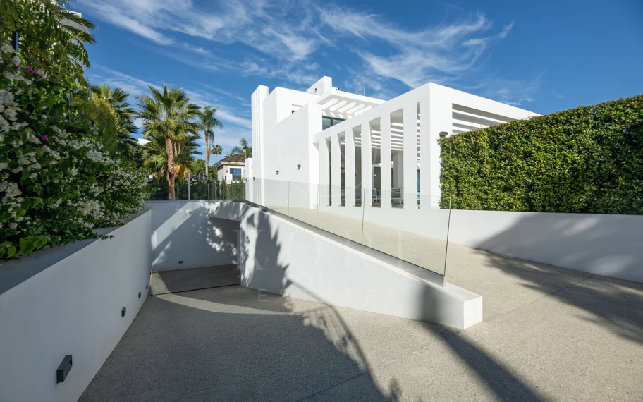 FLAMINGOS 26, VILLA CONTEMPORÁNEA EN LOS FLAMINGOS, BENAHAVIS