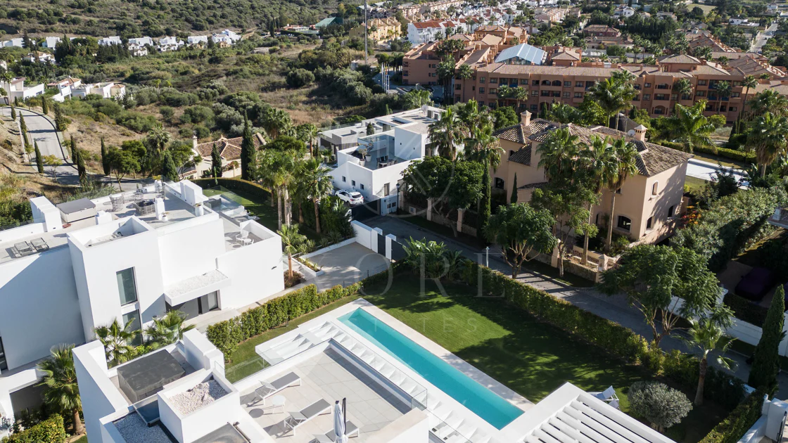 FLAMINGOS 26, VILĂ CONTEMPORANĂ ÎN LOS FLAMINGOS, BENAHAVIS