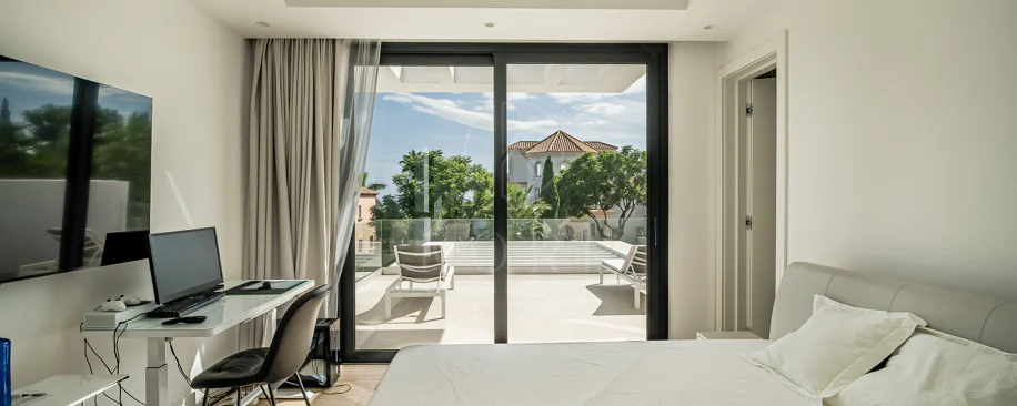 FLAMINGOS 26, VILĂ CONTEMPORANĂ ÎN LOS FLAMINGOS, BENAHAVIS