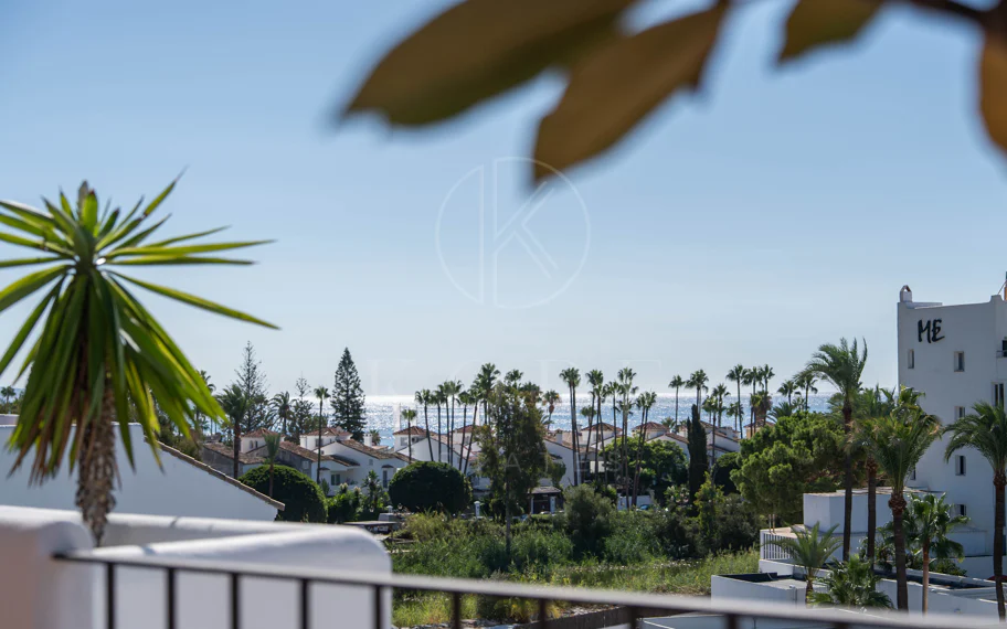 Banús 15 - Ático Dúplex en Alcazaba Gardens, Puerto Banús
