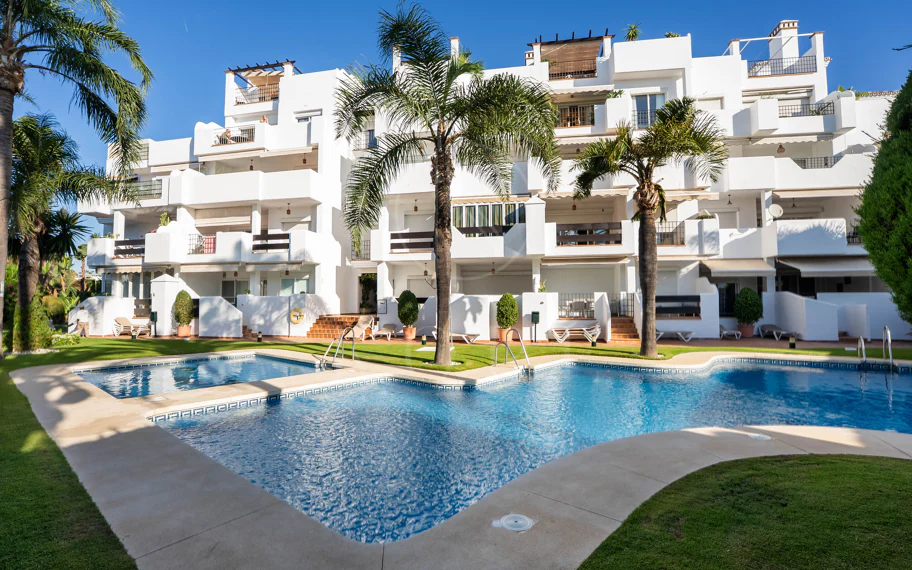 Banús 15 - Ático Dúplex en Alcazaba Gardens, Puerto Banús