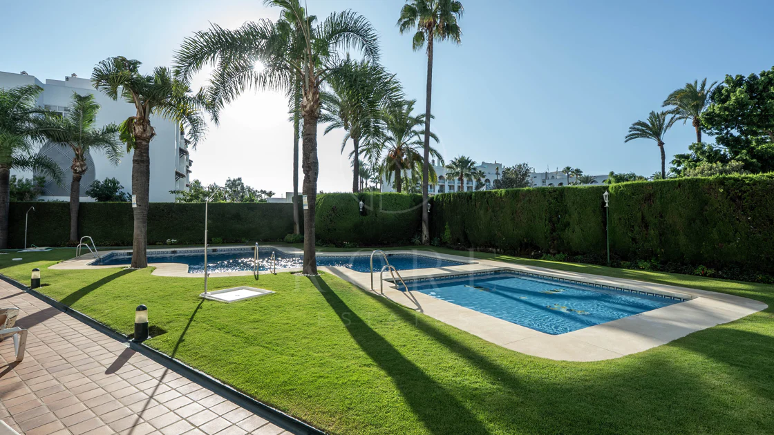 Banús 15 - Duplex Penthouse in Alcazaba Gardens, Puerto Banús