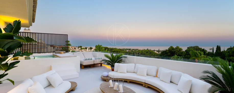 Renovated Luxury Penthouse with Panoramic Sea Views in Sierra Blanca