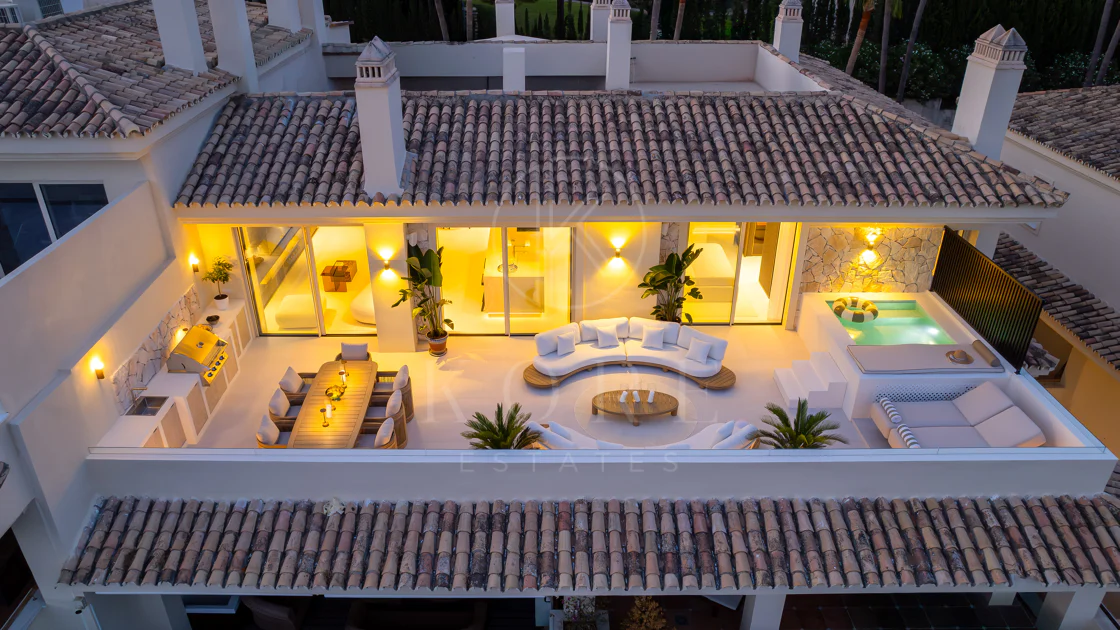 Renovated Luxury Penthouse with Panoramic Sea Views in Sierra Blanca