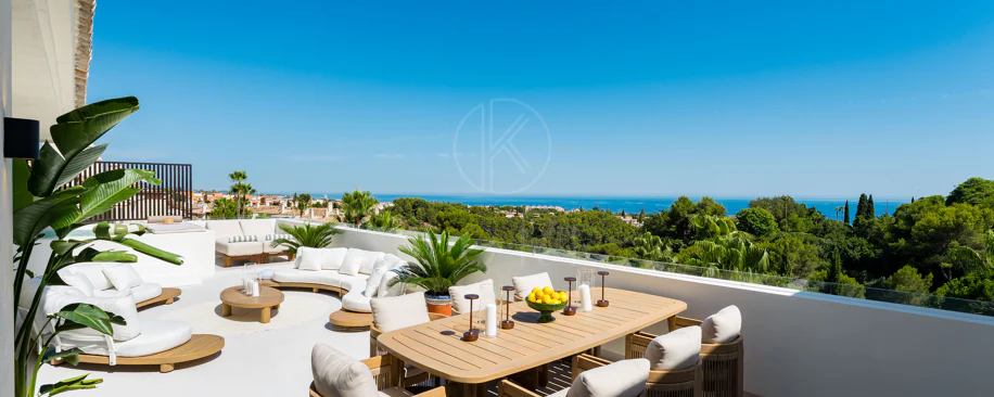 Renovated Luxury Penthouse with Panoramic Sea Views in Sierra Blanca