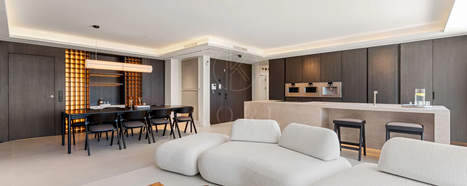 Renovated Luxury Penthouse with Panoramic Sea Views in Sierra Blanca