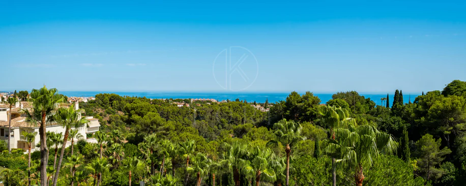 Renovated Luxury Penthouse with Panoramic Sea Views in Sierra Blanca