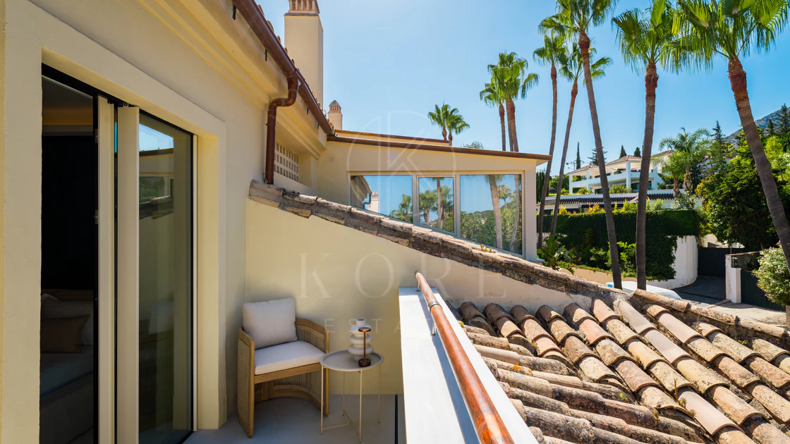 Renovated Luxury Penthouse with Panoramic Sea Views in Sierra Blanca