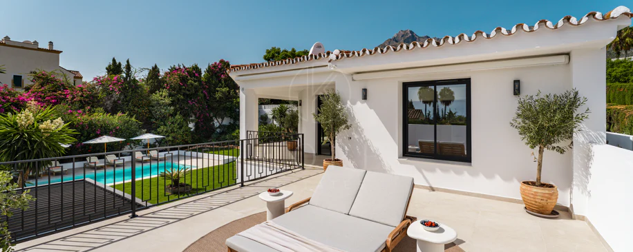 Luxury Renovated Villa with Panoramic Sea Views near Marbella’s Golden Mile