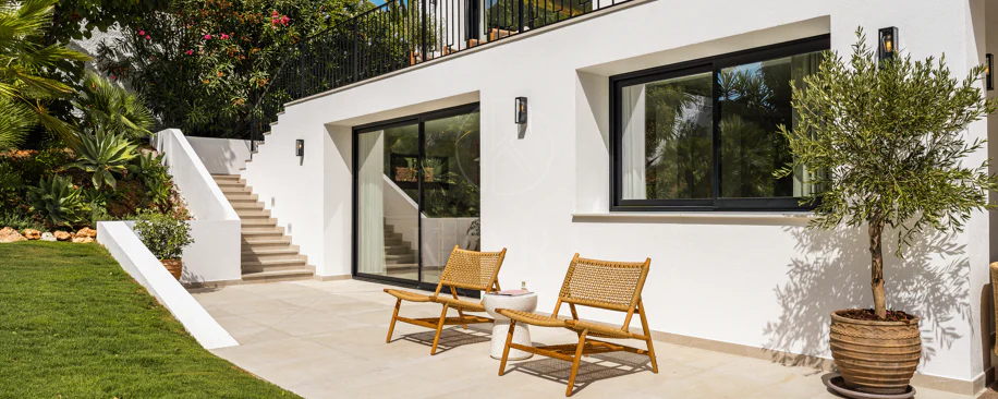 Luxury Renovated Villa with Panoramic Sea Views near Marbella’s Golden Mile