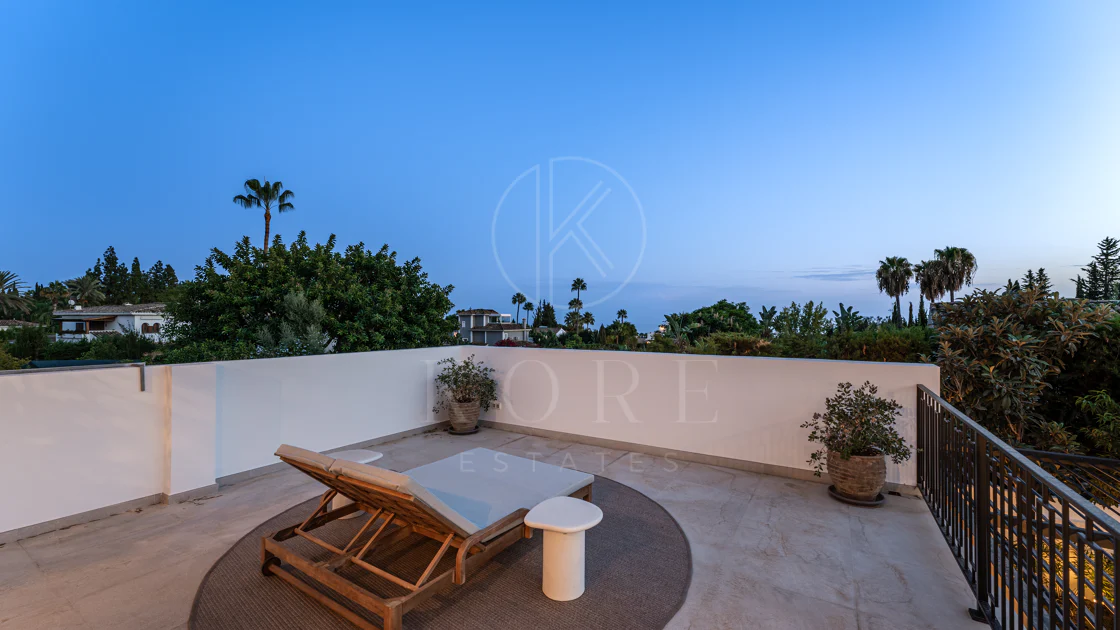 Luxury Renovated Villa with Panoramic Sea Views near Marbella’s Golden Mile