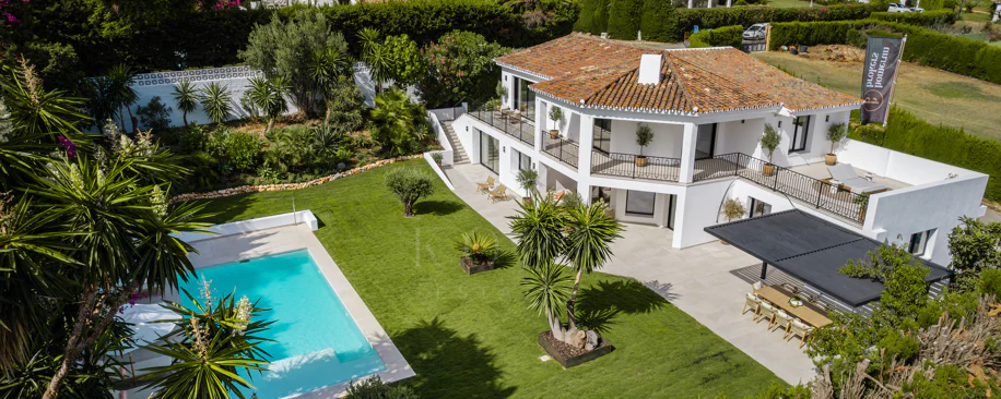 Luxury Renovated Villa with Panoramic Sea Views near Marbella’s Golden Mile