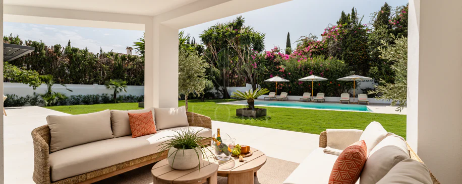 Luxury Renovated Villa with Panoramic Sea Views near Marbella’s Golden Mile