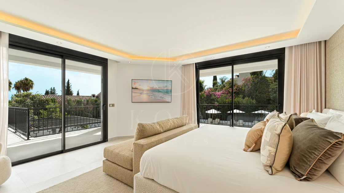 Luxury Renovated Villa with Panoramic Sea Views near Marbella’s Golden Mile