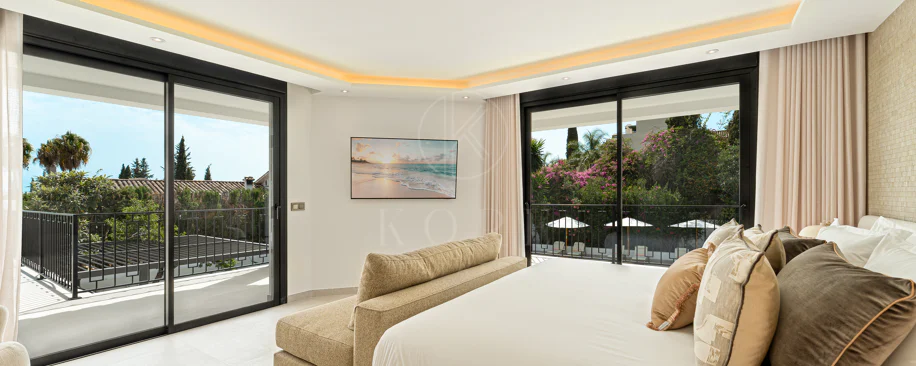 Luxury Renovated Villa with Panoramic Sea Views near Marbella’s Golden Mile